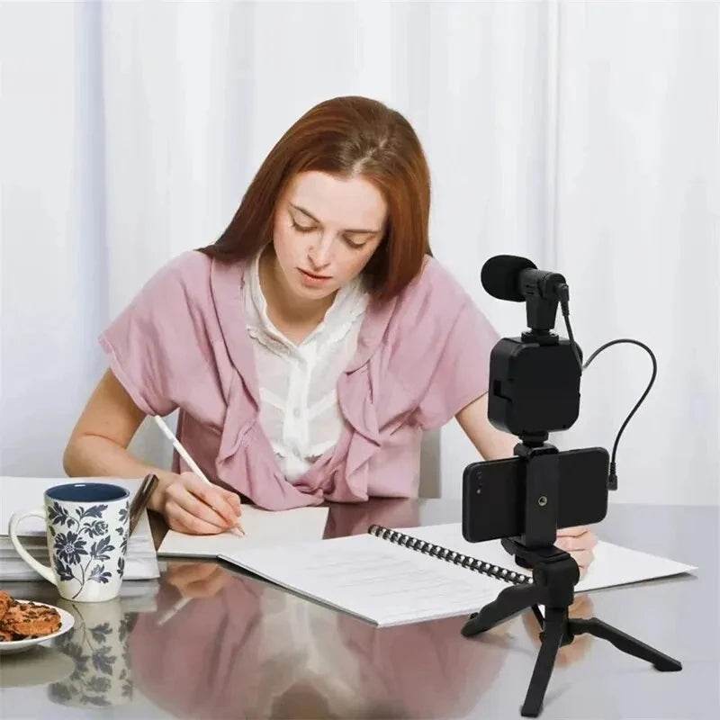 Kit de Vlogging pentru Smartphone BSLIUFANG - Trepied, Microfon & Lumină LED - Venduqo
