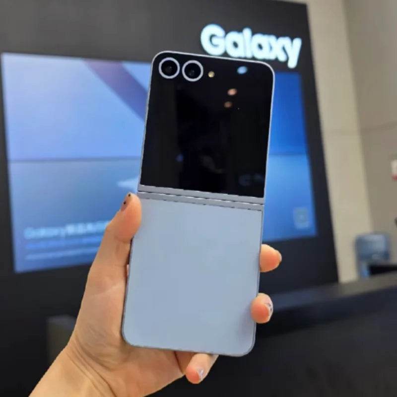 Samsung Galaxy Z Flip 6 5G - 256/512GB, 12GB RAM, Foldable Smartphone - Venduqo